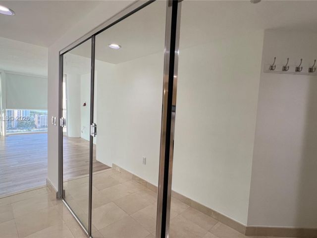 Apartment for rent  Unit #2143 - photo 7431476