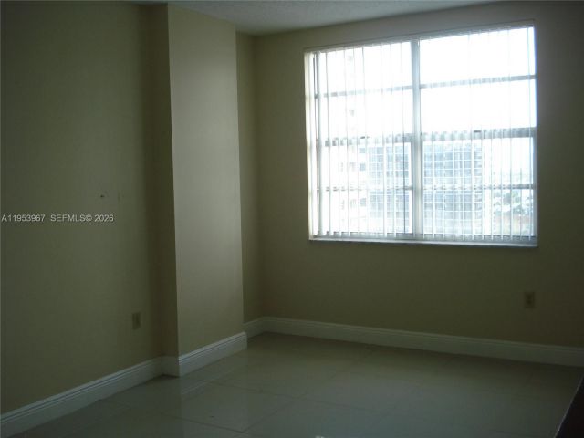 1-bedroom condo for sale in Hallandale Beach - 1965 S Ocean Dr 10P - MondialRealty