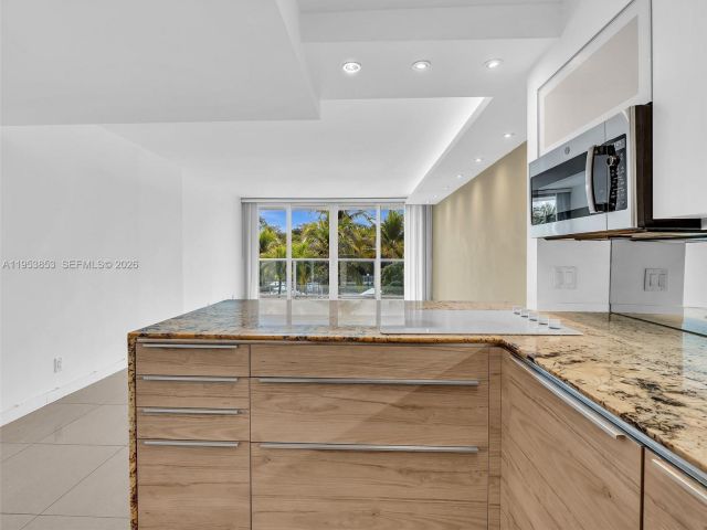 1-bedroom condo for rent in Sunny Isles Beach - 100 Bayview Dr 223 - MondialRealty