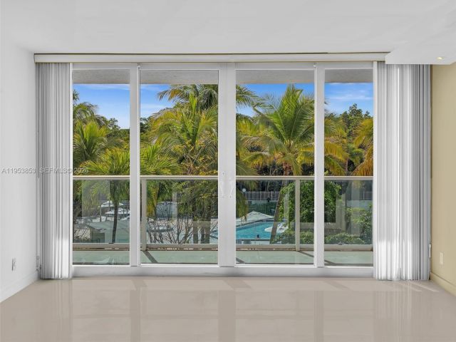 1-bedroom condo for rent in Sunny Isles Beach - 100 Bayview Dr 223 - MondialRealty