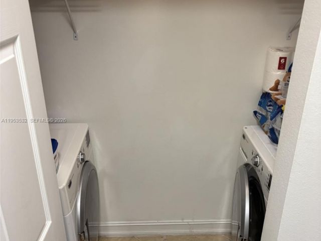 Apartment for rent  Unit #119 - photo 7449081