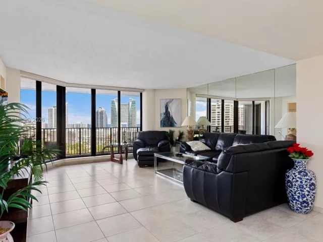 2-bedroom condo for sale in Hallandale Beach - 300 Three Islands Blvd 417 - MondialRealty