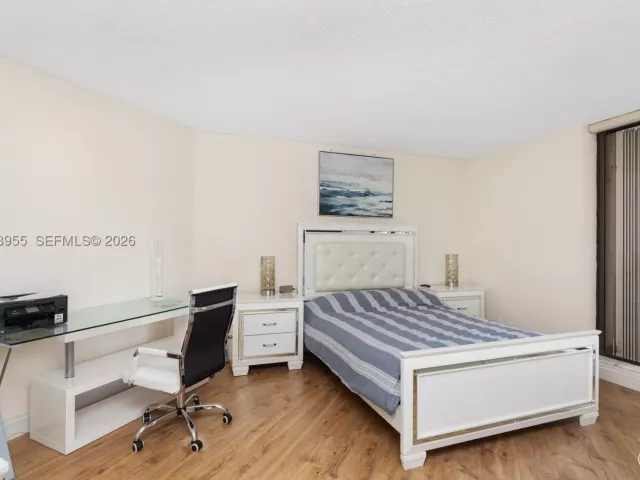 2-bedroom condo for sale in Hallandale Beach - 300 Three Islands Blvd 417 - MondialRealty