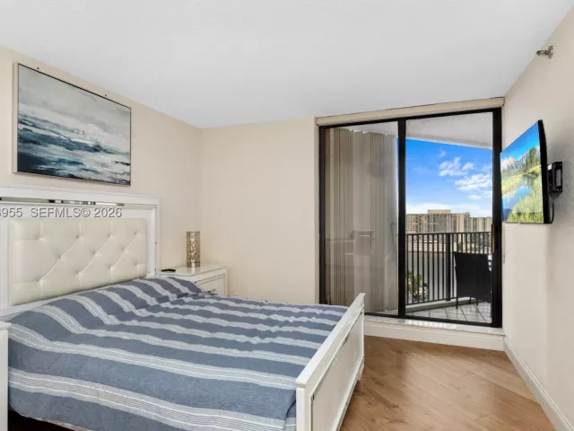 2-bedroom condo for sale in Hallandale Beach - 300 Three Islands Blvd 417 - MondialRealty