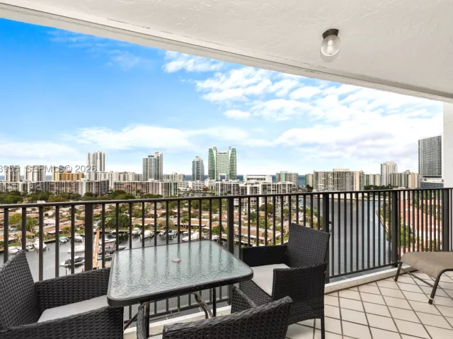 2-bedroom condo for sale in Hallandale Beach - 300 Three Islands Blvd 417 - MondialRealty