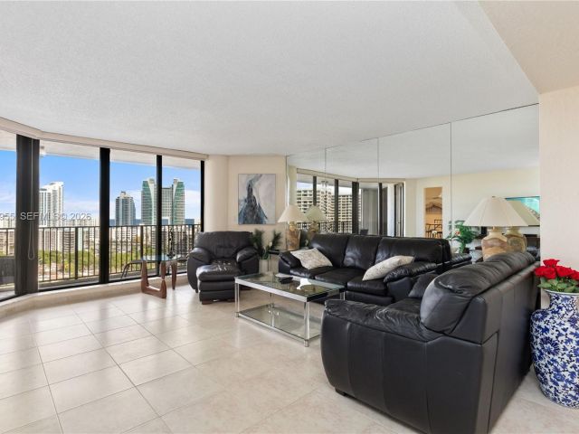 Apartment for sale  Unit #417 - photo 7264678