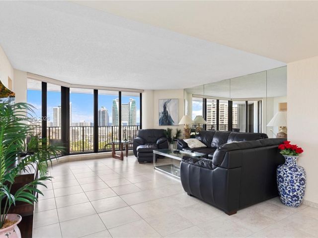 Apartment for sale  Unit #417 - photo 7264686