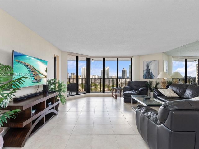 Apartment for sale  Unit #417 - photo 7264690