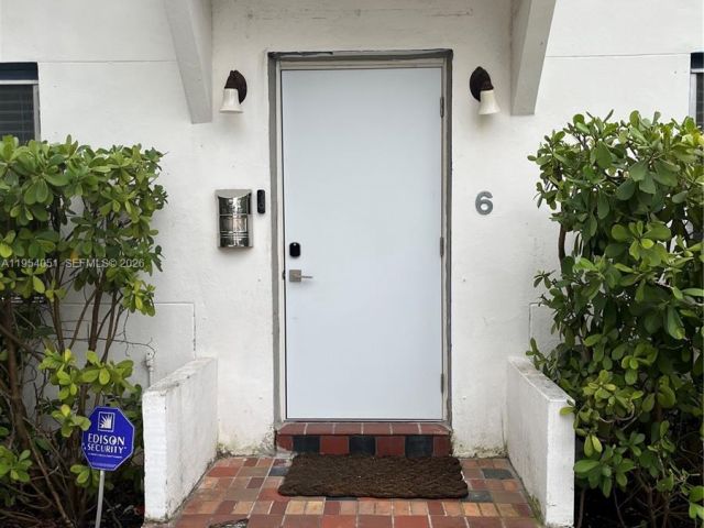 Home for rent at 6 Farrey Ln - photo 7274589