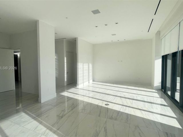 Apartment for rent  Unit #3102 - photo 7264617