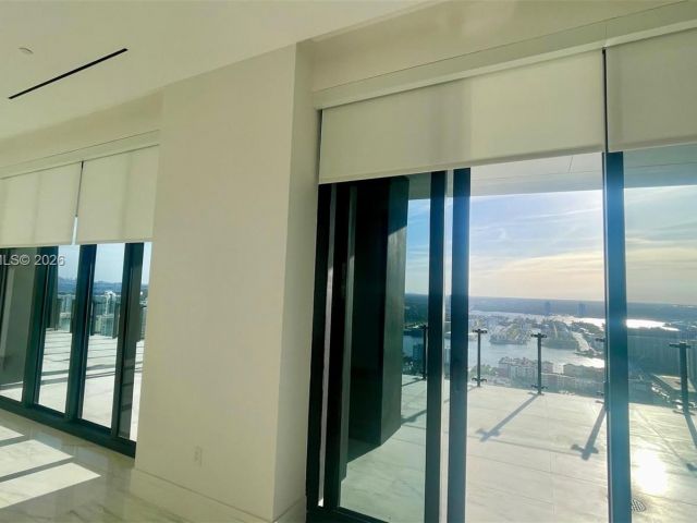 Apartment for rent  Unit #3102 - photo 7264618