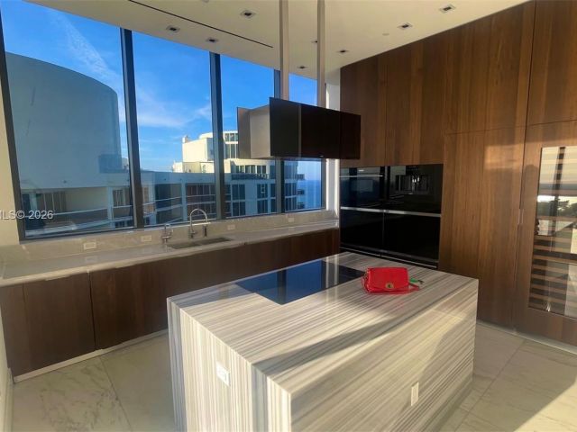 Apartment for rent  Unit #3102 - photo 7264622