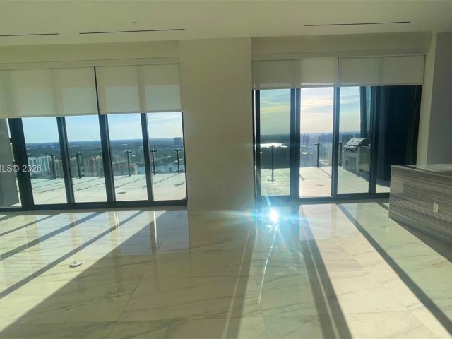 Apartment for rent  Unit #3102 - photo 7264623