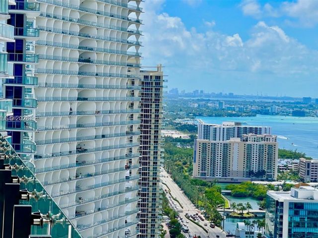 Apartment for rent  Unit #3102 - photo 7264627