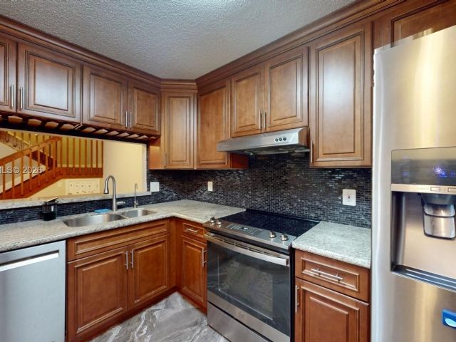 Home for rent at 11045 Neptune Dr 11045 - photo 7429682