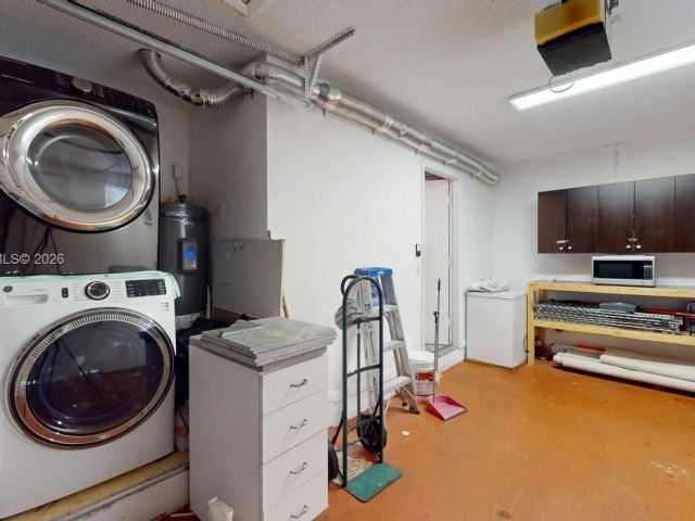 Home for rent at 11045 Neptune Dr 11045 - photo 7429690