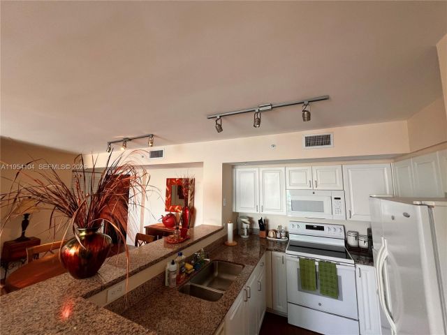 Apartment for sale  Unit #2110 - photo 7332188