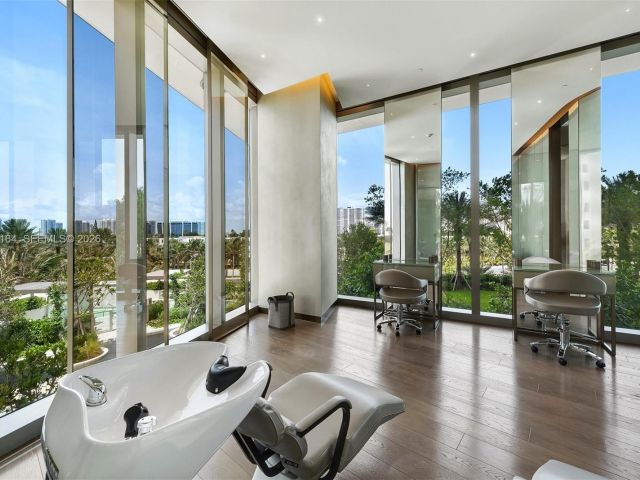 Apartment for sale  Unit #400 - photo 7339474