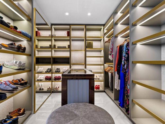 Apartment for sale  Unit #400 - photo 7339480