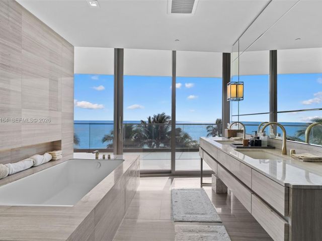 Apartment for sale  Unit #400 - photo 7339482