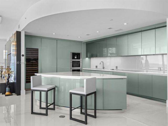 Apartment for sale  Unit #400 - photo 7339486