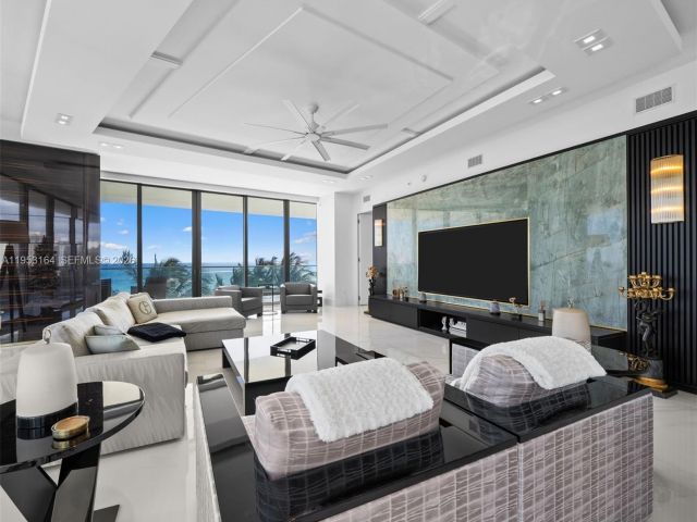 Apartment for sale  Unit #400 - photo 7339488