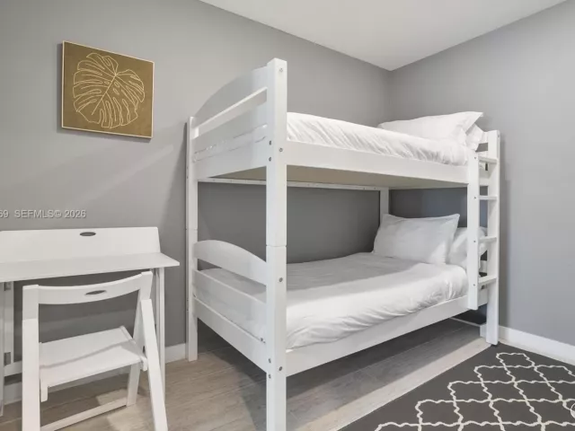 1-bedroom condo for sale in Miami - 3900 Biscayne Blvd N-819 - MondialRealty