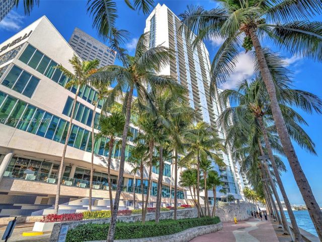 Apartment for sale  Unit #LPH 17 - photo 7266833