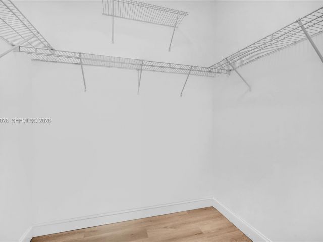 Apartment for sale  Unit #LPH 17 - photo 7266836