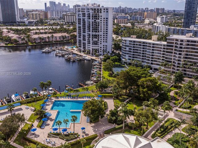 Apartment for sale  Unit #2315 - photo 7434083