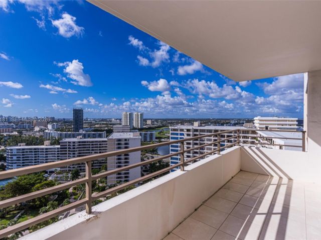 Apartment for sale  Unit #2315 - photo 7434088