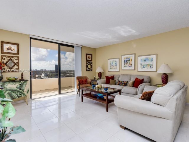 Apartment for sale  Unit #2315 - photo 7434089