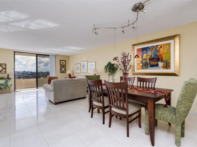 Apartment for sale  Unit #2315 - photo 7434097