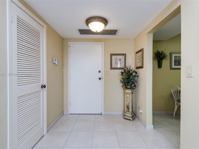 Apartment for sale  Unit #2315 - photo 7434099