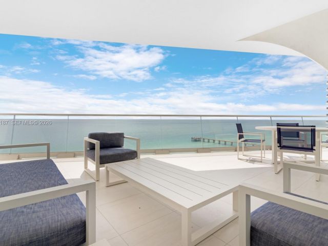 Apartment for rent  Unit #1402 - photo 7268871