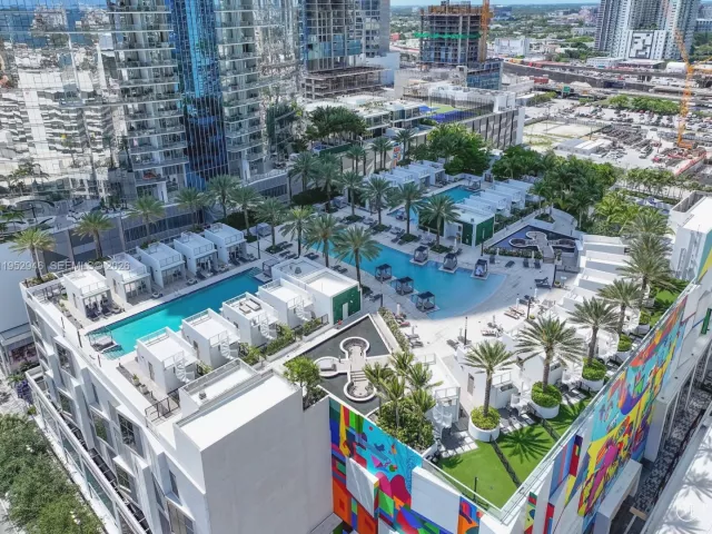 2-bedroom condo for rent in Miami - 851 NE 1st Avenue 1409 - MondialRealty