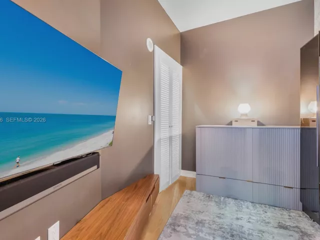 2-bedroom condo for rent in Miami - 851 NE 1st Avenue 1409 - MondialRealty