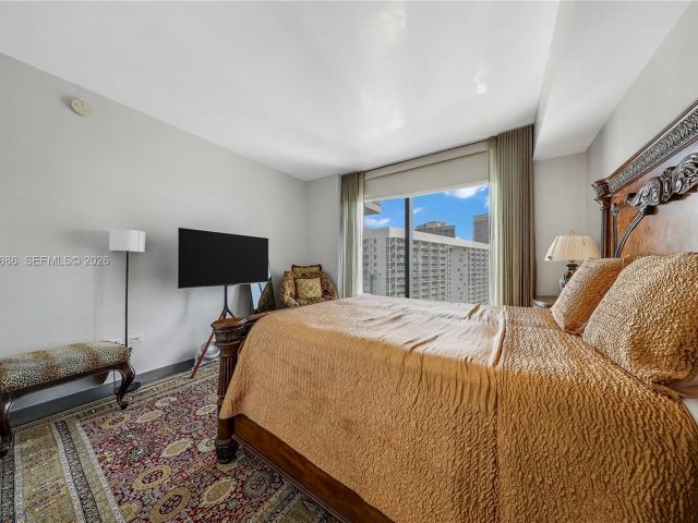 Apartment for sale  Unit #3309 - photo 7278873