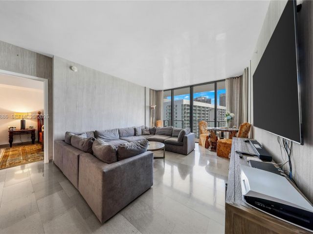 Apartment for sale  Unit #3309 - photo 7278891