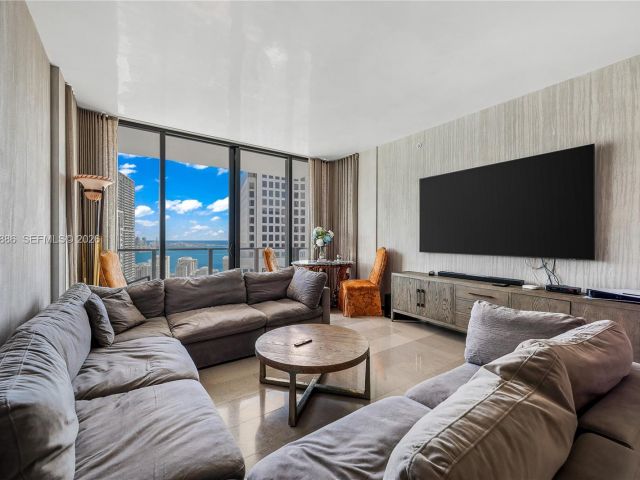 Apartment for sale  Unit #3309 - photo 7278893