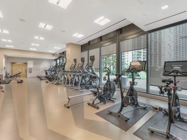 2-bedroom condo for sale in Miami - 68 SE 6th St 3309 - MondialRealty
