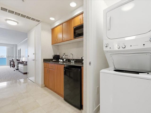 condo for sale in Sunny Isles Beach - 18001 Collins Ave 1111 - MondialRealty
