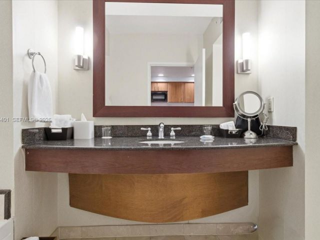 condo for sale in Sunny Isles Beach - 18001 Collins Ave 1111 - MondialRealty