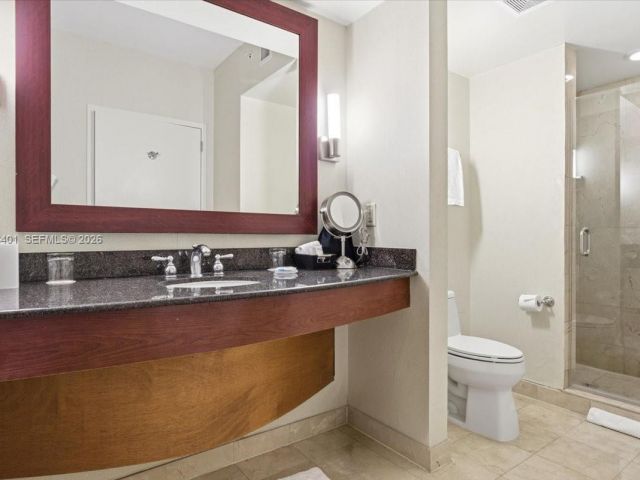 condo for sale in Sunny Isles Beach - 18001 Collins Ave 1111 - MondialRealty