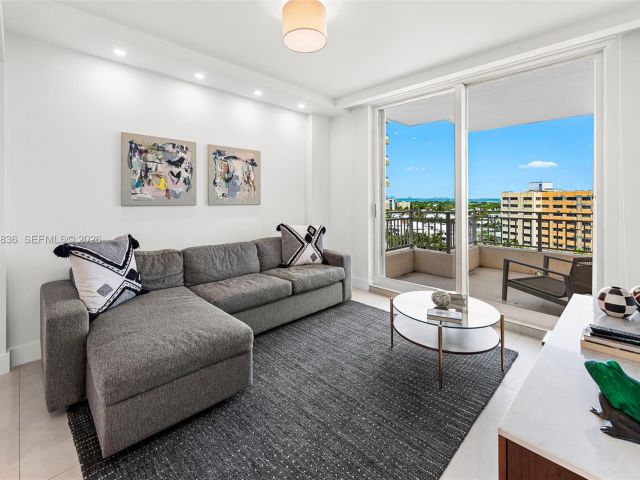 Apartment for rent  Unit #901 - photo 7267549