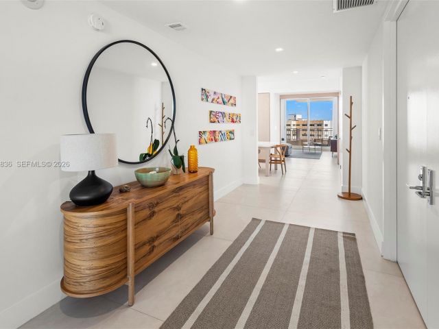 Apartment for rent  Unit #901 - photo 7267564