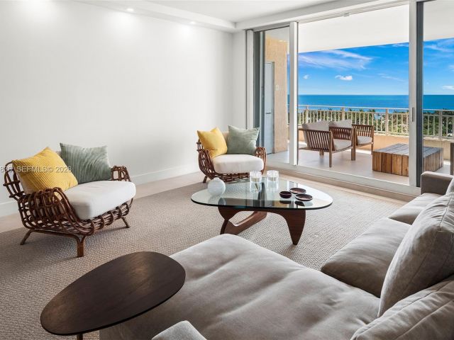 Apartment for rent  Unit #901 - photo 7267565