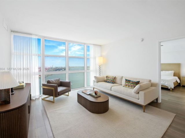 Apartment for sale  Unit #3904 - photo 7266546