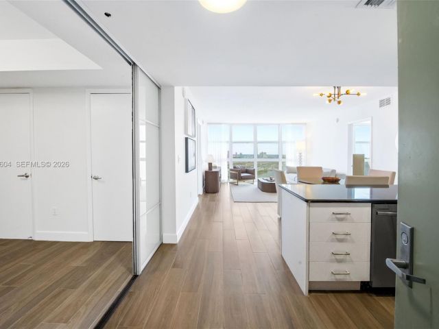 Apartment for sale  Unit #3904 - photo 7266556