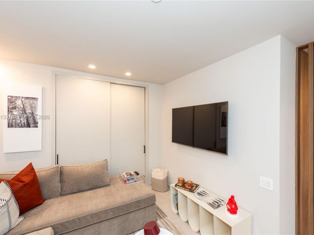 Apartment for rent  Unit #306 - photo 7267199